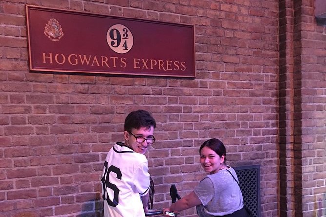 Harry Potter's Private London Taxi Tour - Following Harry’s route by the Thames