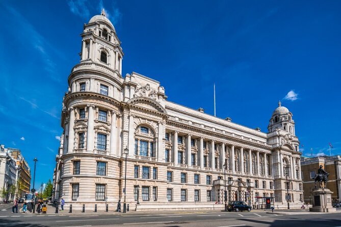 Harry Potter Self-Guided Walking Tour in London - Trafalgar Square and a longer London crossing