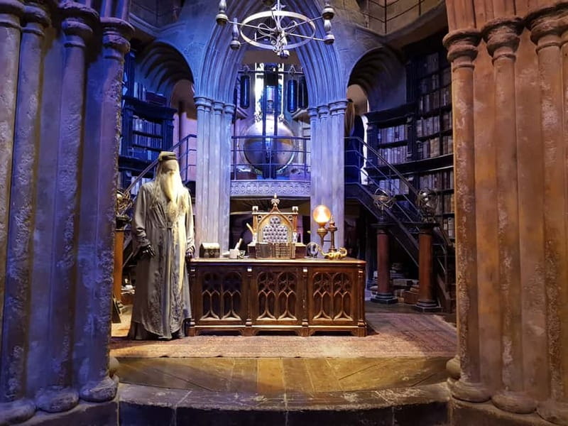 Harry Potter Studio Ticket & Tour of London Film Locations - Why this tour works for Harry Potter fans