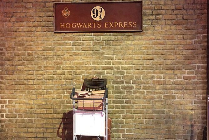 Harry Potter Tour in London The Magic Continues.in Executive luxury Vehicle - Cecil Court and the search for Diagon Alley