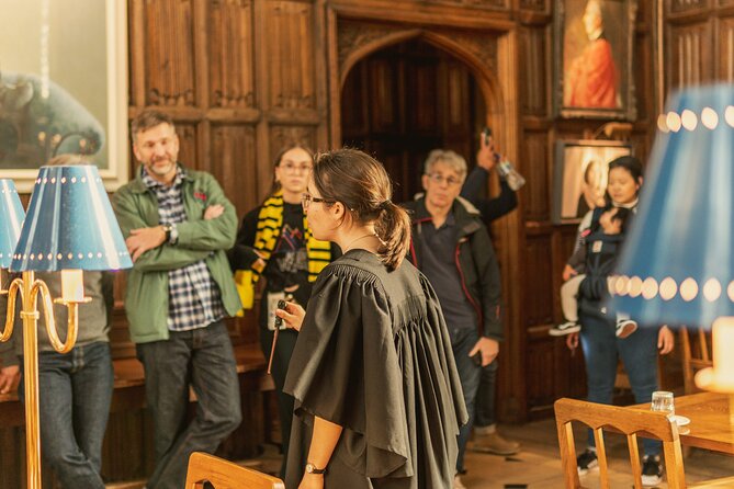 Harry Potter Walking Tour of Oxford Including New College - New College, the tour’s strongest stop
