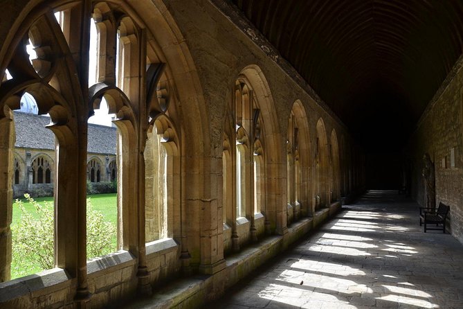 Harry Potter Walking Tour of Oxford Including New College - Clarendon Building and the old idea of magic