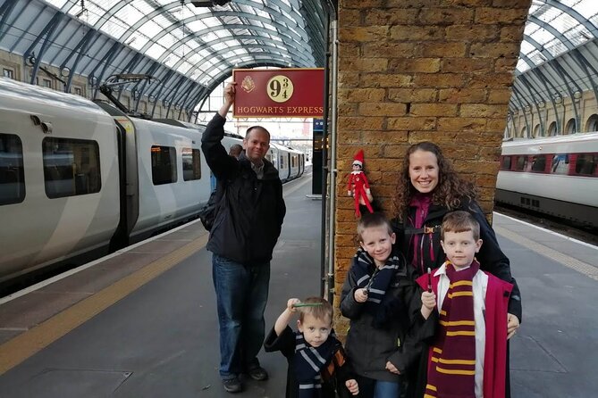 Harry Potters Magical Black Taxi Tour London - Millennium Bridge and the Death Eater attack