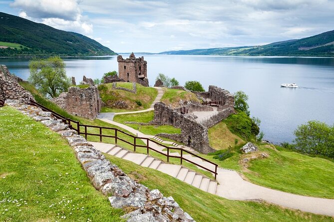 Highland Mystique and Hogwarts Private Journey from Inverness - The Commando Memorial and the road toward Fort William