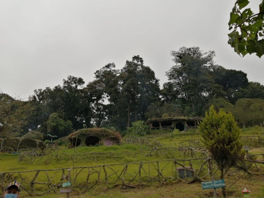 Hobbitenango & Antigua Shared Day Tour - The short transfer from fantasy to Antigua