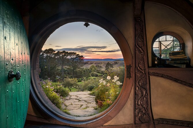 Hobbiton Day Tour from Rotorua with lunch at Hobbiton - Why Hobbiton feels real, not merely decorative