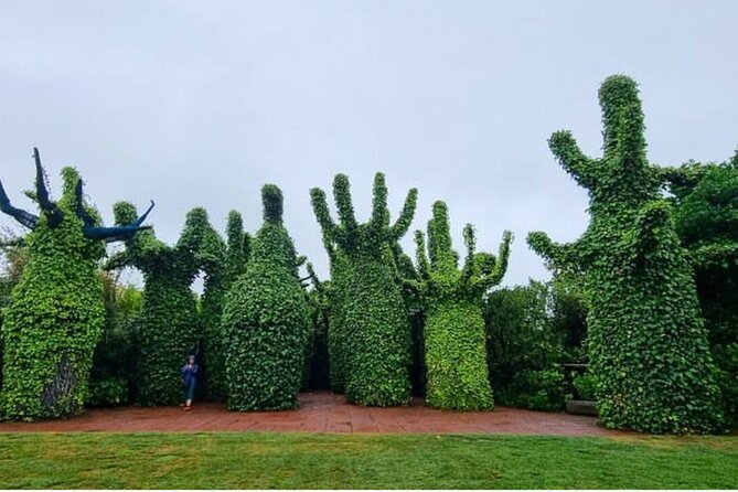 Hobbiton Movie Set and Hamilton Gardens Small Group-from Auckland - Practical details before you book