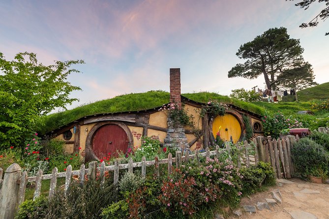 Hobbiton Movie Set Banquet Experience Private Tour From Auckland - The Lantern-Lit Walk Back Through Hobbiton