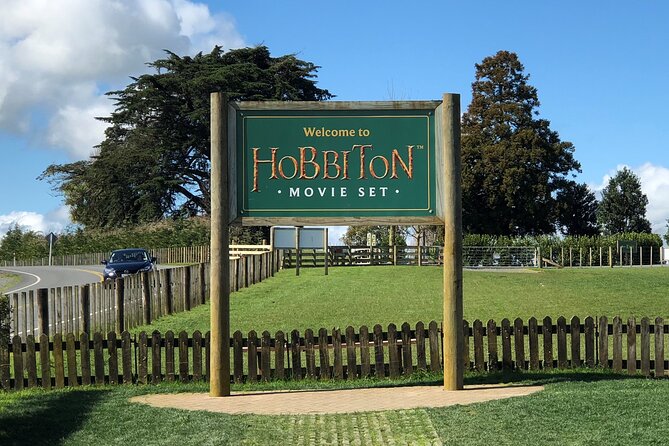 Hobbiton Movie Set Day Tour - The road from Auckland to Matamata