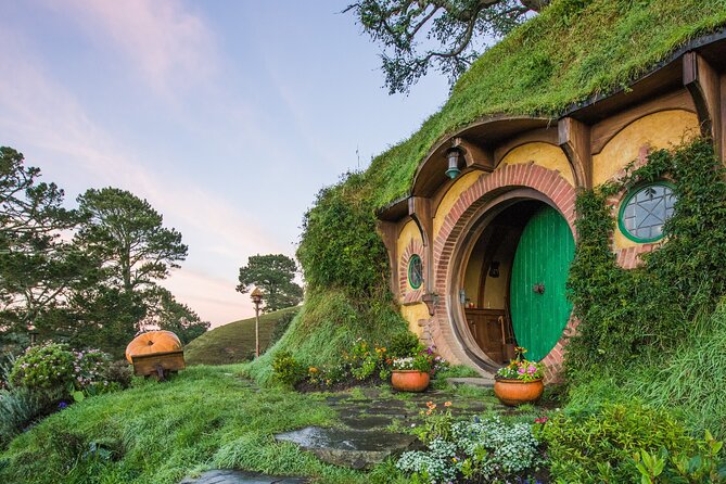 Hobbiton Movie Set Experience: Private Tour From Auckland - From Auckland through the Bombay Hills