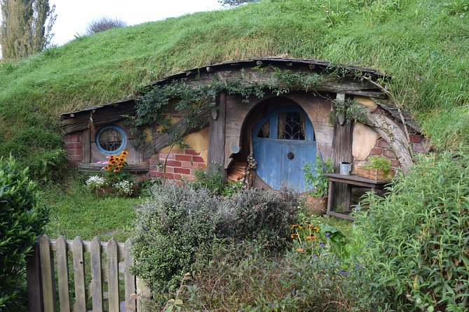 Hobbiton Movie Set Small Group Day Tour from Auckland - Is NZ$183.07 good value?
