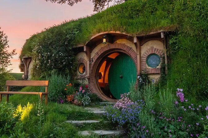Hobbiton Movie Set Small Group Private Transfer from Auckland - Why a private Auckland to Hobbiton ride helps
