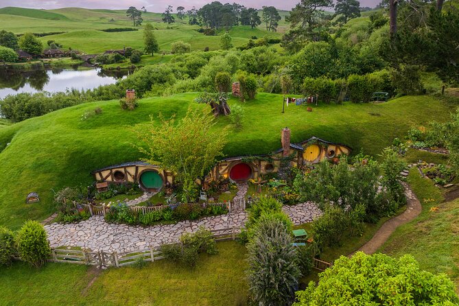 Hobbiton Movie Set Small Group Tour from Auckland - A drink at the Green Dragon Inn