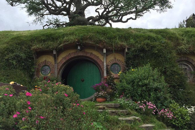 Hobbiton movie set tour and a lot more beautiful NZ sights - A shore excursion built around Hobbiton