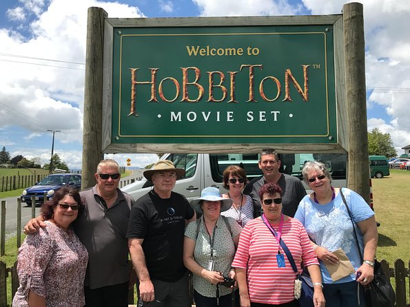 Hobbiton movie set tour and a lot more beautiful NZ sights - McLaren Falls adds a quieter final stop