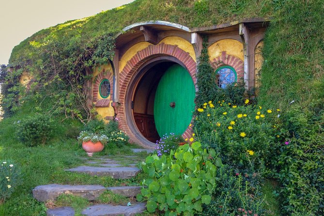 Hobbiton Movie Set Tour with lunch from Auckland - Why Hobbiton works even if you are not a Tolkien fan