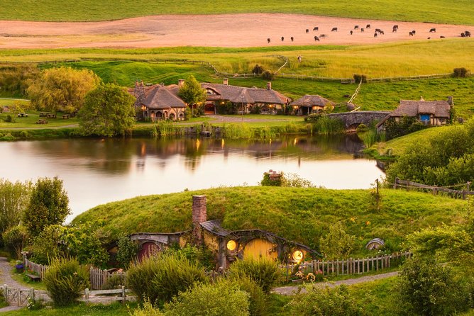Hobbiton Movie Set Tour with lunch from Auckland - Crossing the Waikato by coach