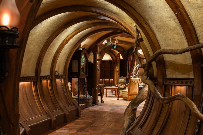 Hobbiton Movie Set Tour with lunch from Auckland - The 7:15 am departure from Auckland