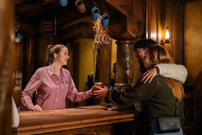 Hobbiton Movie Set & Waitomo Glow Worm Caves Private Tour - What the 11-hour schedule means for you