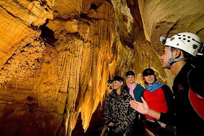 Hobbiton & Waitomo Caves Exclusive Luxury Day Tour From Auckland - Lake Karapiro and the Waikato River