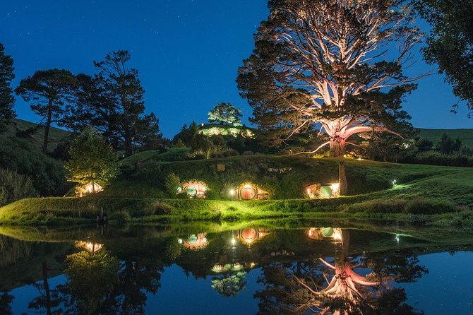 Hobbiton & Waitomo Caves Small Group Tour from Auckland inc Lunch - Waitomo Glowworm Caves
