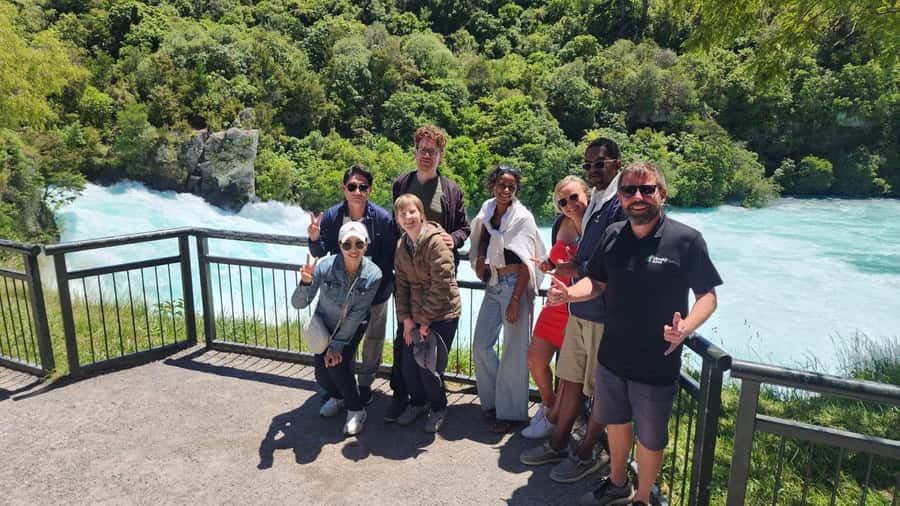 Hobbiton, Waitomo, Rotorua & Taupo 2-Day Tour from Auckland - Why this route works in only two days