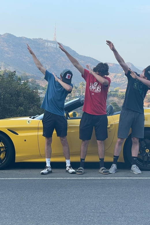 Hollywood: 30 min Hollywood Sign Ferrari Tour - Reaching the Hollywood Sign viewpoint