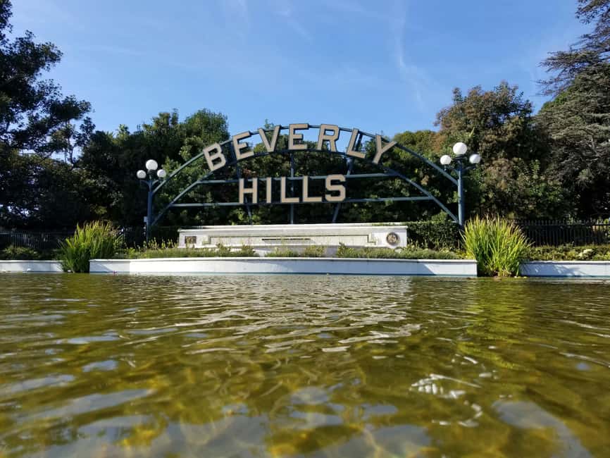 Hollywood & Beverly Hills: Celebrity Homes & Lifestyle Tour - Hollywood Hills and the best sign views