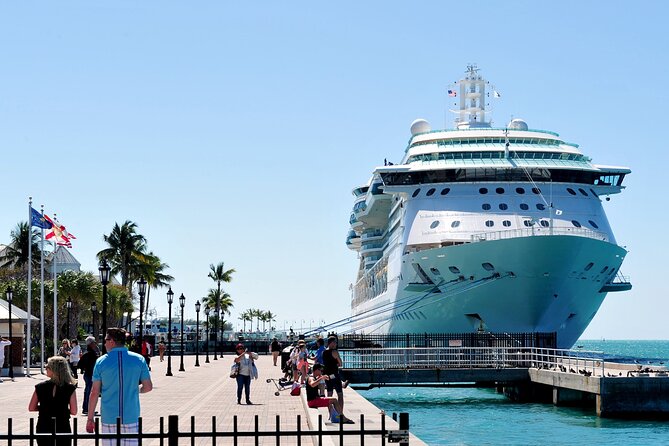 Hollywood, Beverly Hills, Santa Monica, and Venice Private Tour. - One private vehicle, five very different Los Angeles stops