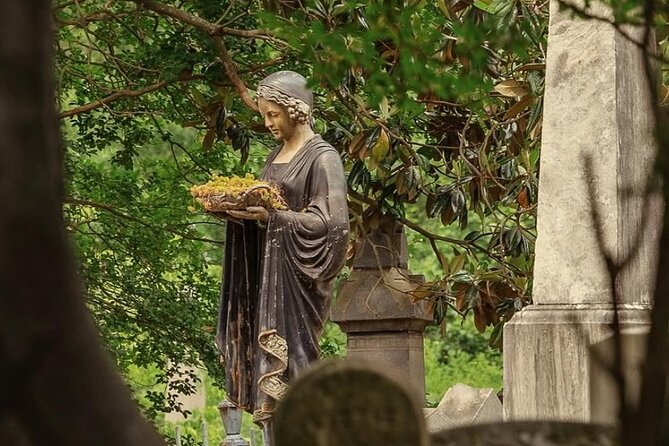 Hollywood Cemetery Hills and History - Following presidential and Virginia stories