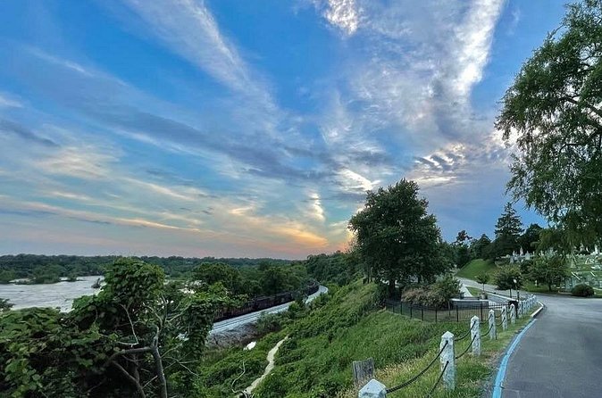 Hollywood Cemetery Hills and History - Views over the James River
