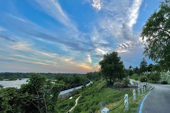 Hollywood Cemetery Hills and History - Who will enjoy this walk most?