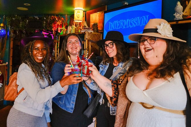 Hollywood Cocktails and True Crime Tour: 3 Drinks Included - 6 p.m. at Boardner’s, where the evening begins