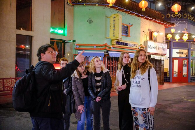 Hollywood Cocktails and True Crime Tour: 3 Drinks Included - Why the guides matter so much