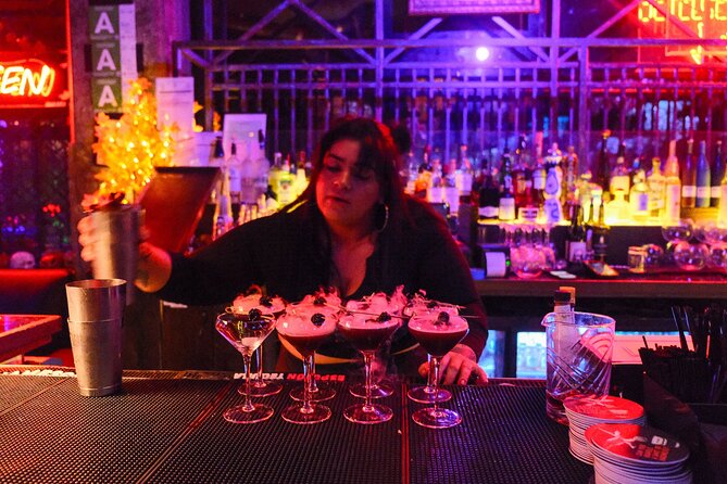Hollywood Cocktails and True Crime Tour: 3 Drinks Included - Booking advice and cancellation terms