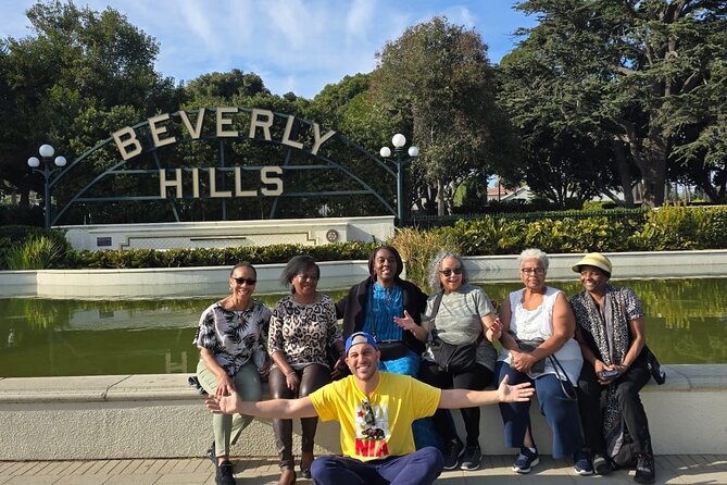Hollywood Day Tour from Orange County - The Grove and Farmers Market: food, fountains, and browsing