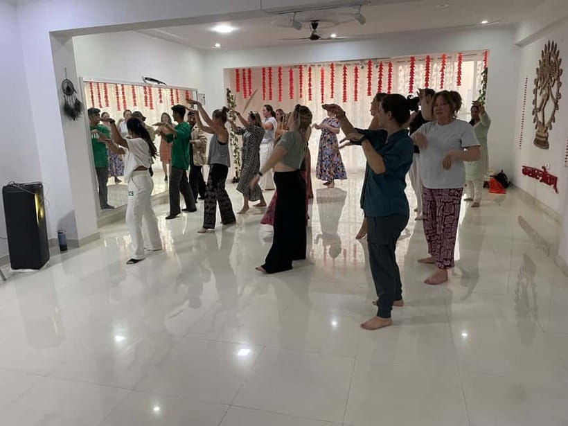 Jaipur: Namaste Bollywood l Dance like a Star - Practical planning for your Jaipur day