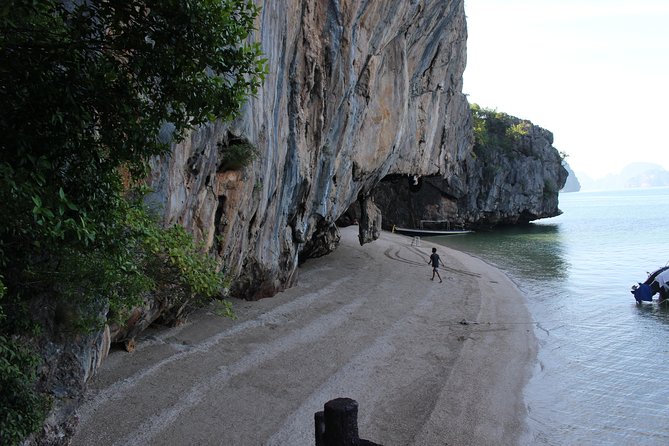 James Bond & Canoeing Day Trip with Lunch - Who should book this day trip