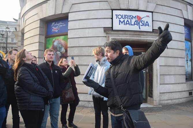 James Bond Film Location Walking Tour in London - The Mall, royal ceremony, and real espionage