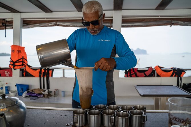 James Bond Island Tour with Sea Cave Kayaking & Glowing Plankton - Koh Hong and the open-water break