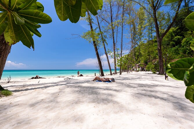James Bond Twilight Sea Canoe and Glowing Plankton from Phuket - Meals, drinks, and what the price covers