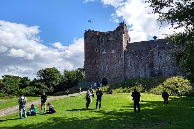 Jamie Fraser Outlander tour to Lallybroch tours Edinburgh - A private Outlander day from Edinburgh