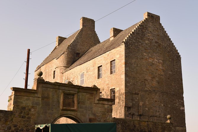 Jamie Fraser Outlander tour to Lallybroch tours Edinburgh - Who will enjoy this tour most?