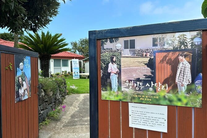Jeju BTS & K-drama Fans Small Group Tour incl. Snoopy Garden - Samdal’s real house brings the drama closer