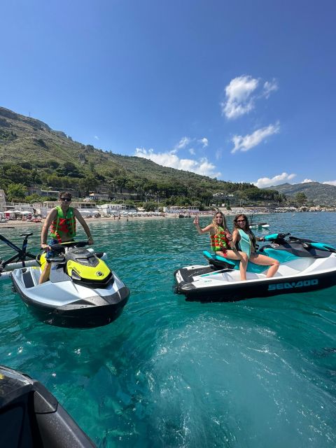 Jet ski Rent in Taormina and Letojanni. Partner White Lotus - What the 30-Minute Session Really Offers