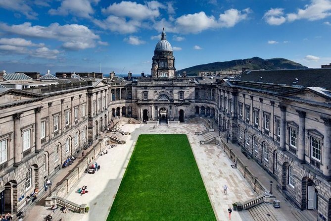 JK Rowling’s Edinburgh & the Writing of Harry Potter 4½hrs - Starting at Wellington Monument with Harry Potter’s ending