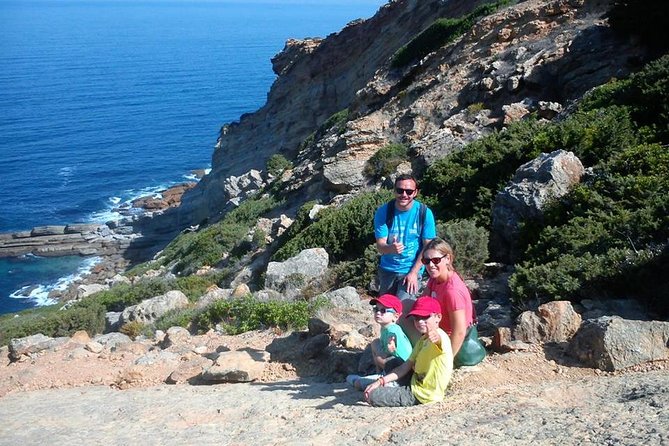 Jurassic Hiking tour to footprints of dinosaur in Espichel Cape - Booking, pickup, and cancellation details