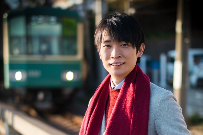 Kamakura Tour with Pro Photographer: Anime Train & Fuji Sunset - What Luis adds to the photo session