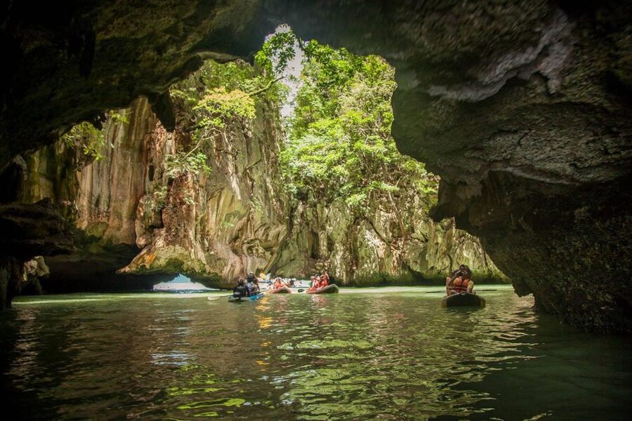 Khao Lak: James Bond and Khai Islands Day Trip by Speedboat - Lunch at Panyi, a village over the sea