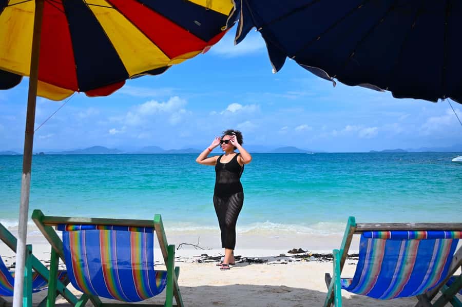 Khao Lak: James Bond & Panyi Day Tour with Canoeing & Lunch - Panak Island’s cave and lagoon